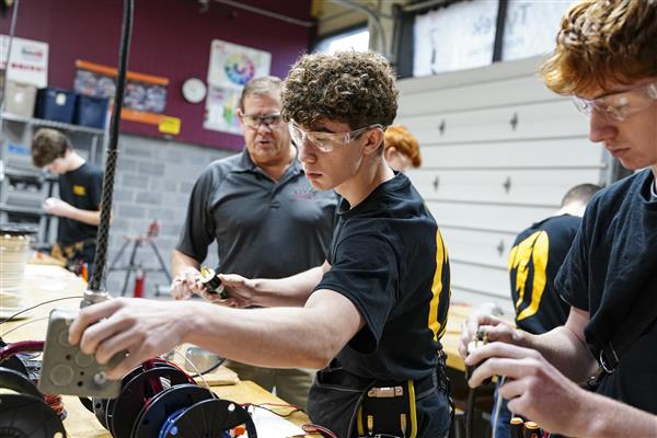 Electrical Technology students working in lab